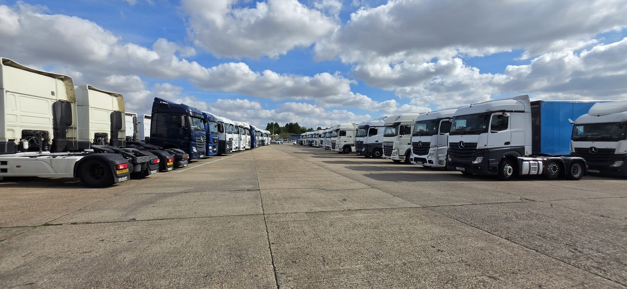 Dual Logistic fleet in the Melton Mowbray yard